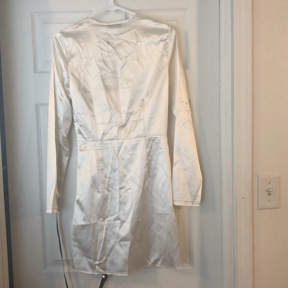 Dress - Picture 5 of 6